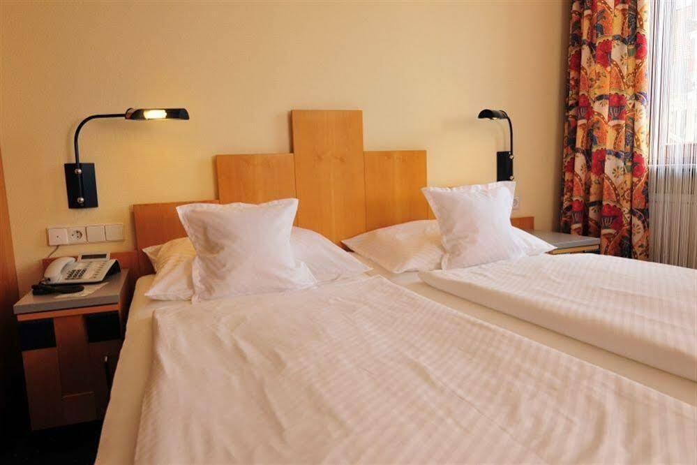 Hotel Rio Karlsruhe Dış mekan fotoğraf